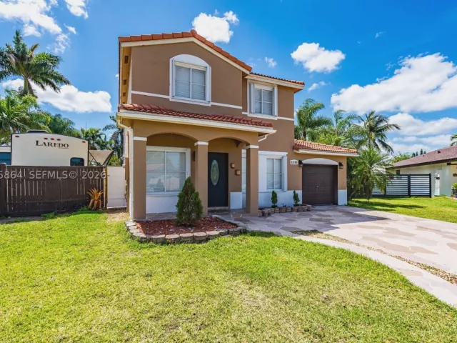 Продажа дома по адресу 13790 SW 174th St - фото 8899367