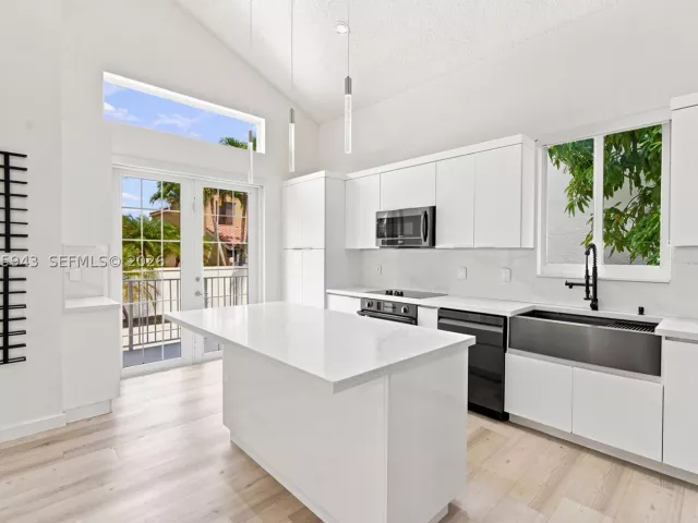 Продажа дома по адресу 1457 NW 159th Ln - фото 8899638