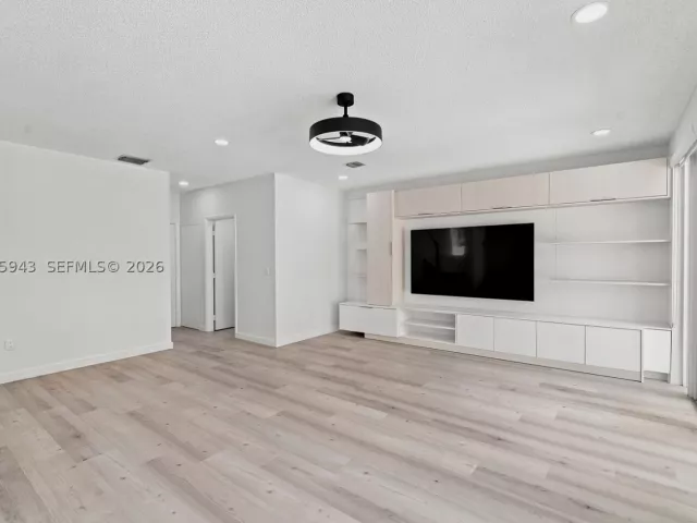 Продажа дома по адресу 1457 NW 159th Ln - фото 8899644