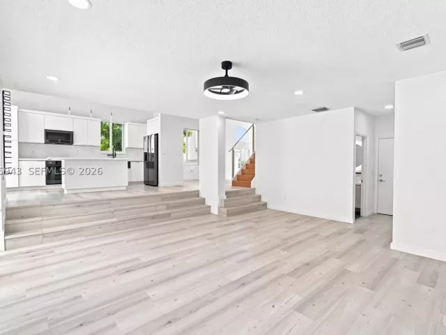 Продажа дома по адресу 1457 NW 159th Ln - фото 8899647