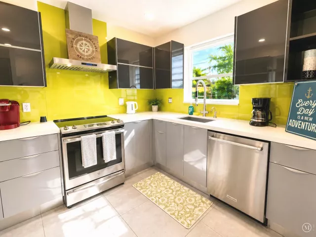 Продажа дома по адресу 800 SE 11TH Court - фото 8902317