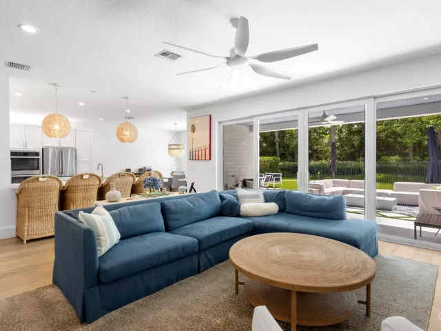 Продажа дома по адресу 15388 Green River Court - фото 8910847