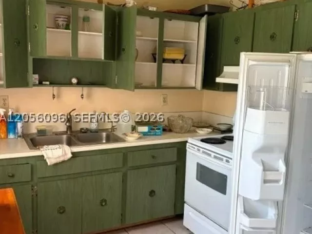Продажа дома по адресу 9590 SW 19th St - фото 8899841