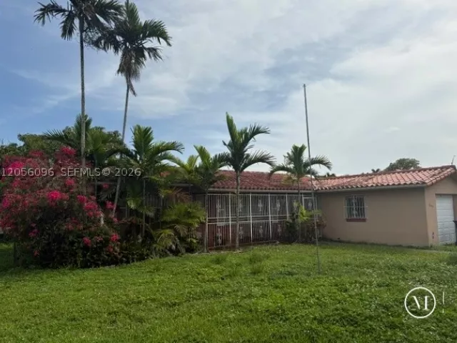 Продажа дома по адресу 9590 SW 19th St - фото 8899834