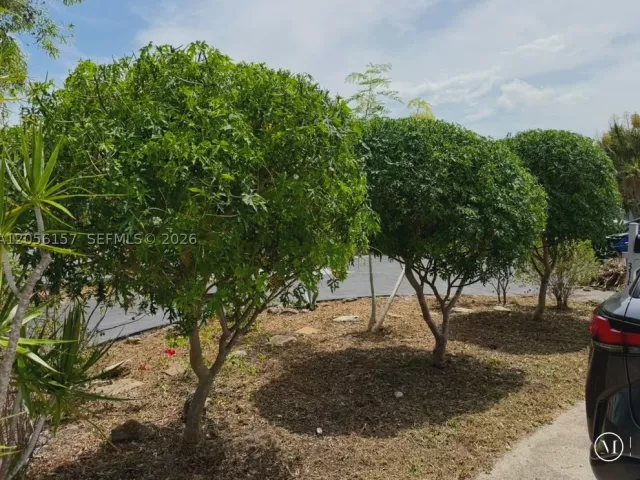 Продажа дома по адресу 3160 NW 63rd St - фото 8901900