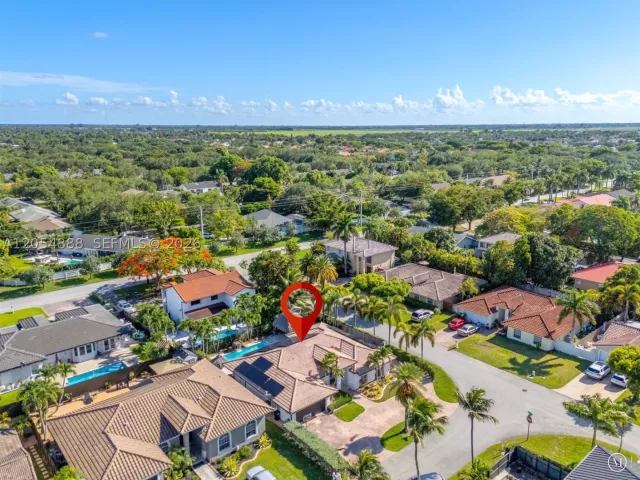 Продажа дома по адресу 15260 SW 143rd St - фото 8900653