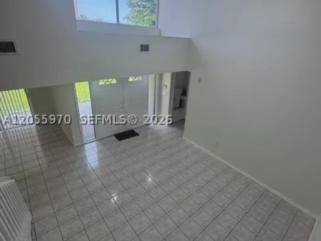 Продажа дома по адресу 9424 SW 154th Ct - фото 8901249