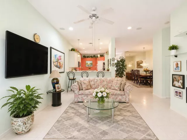 Продажа дома по адресу 15883 SW 14TH Court - фото 8901158