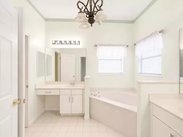 Продажа дома по адресу 15883 SW 14TH Court - фото 8901163