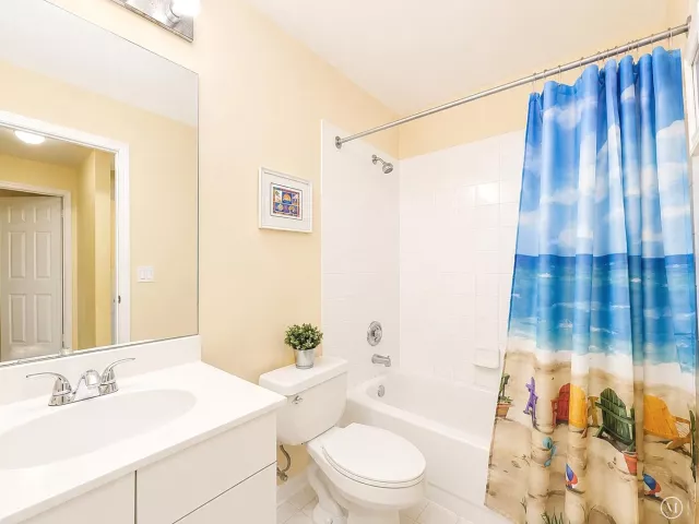 Продажа дома по адресу 15883 SW 14TH Court - фото 8901165