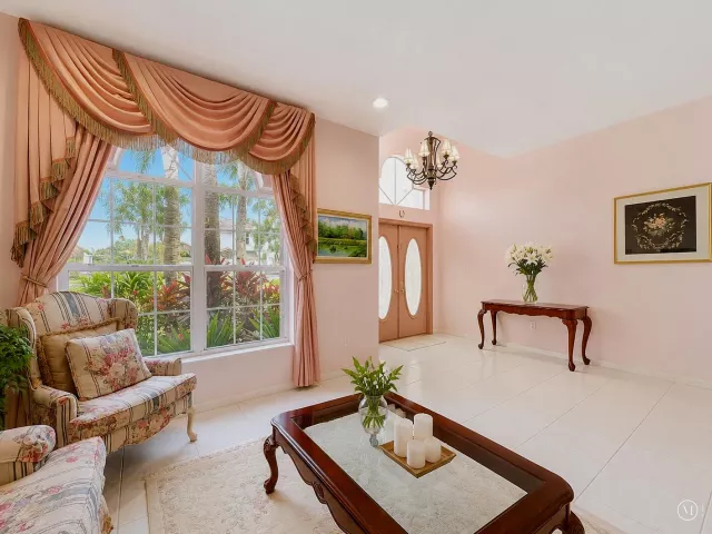 Продажа дома по адресу 15883 SW 14TH Court - фото 8901148