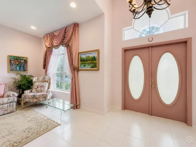 Продажа дома по адресу 15883 SW 14TH Court - фото 8901149