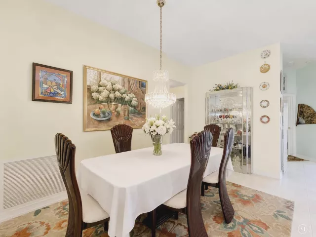 Продажа дома по адресу 15883 SW 14TH Court - фото 8901152