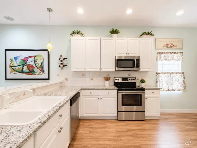 Продажа дома по адресу 15883 SW 14TH Court - фото 8901153