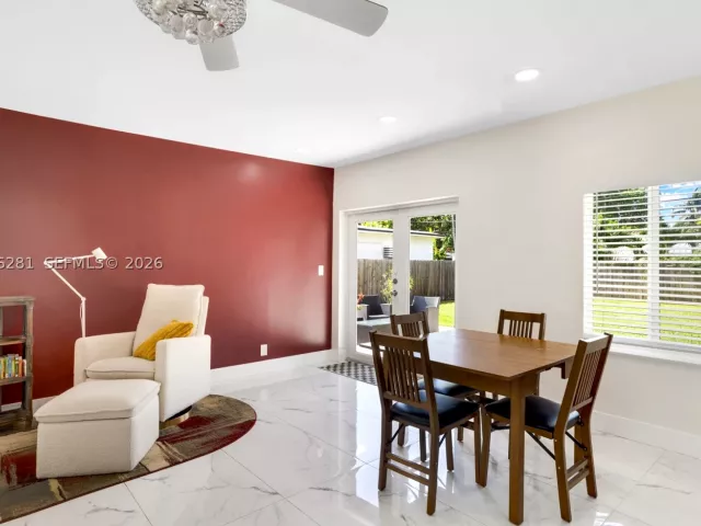 Продажа дома по адресу 1008 SW 18th Ct - фото 8922857