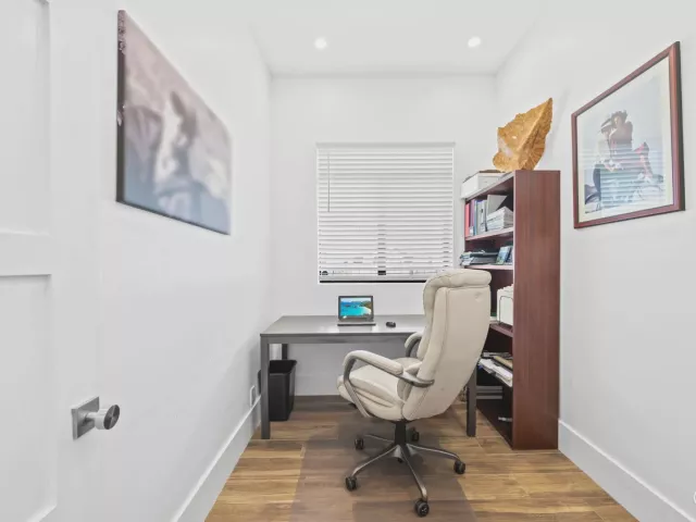 Продажа дома по адресу 3209 Leigh Road - фото 9284576