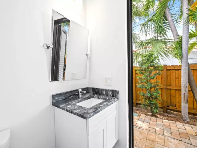 Продажа дома по адресу 3209 Leigh Road - фото 9284578