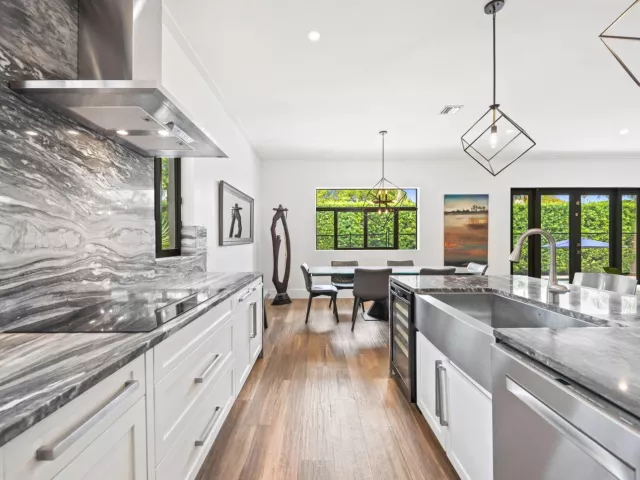 Продажа дома по адресу 3209 Leigh Road - фото 9284559