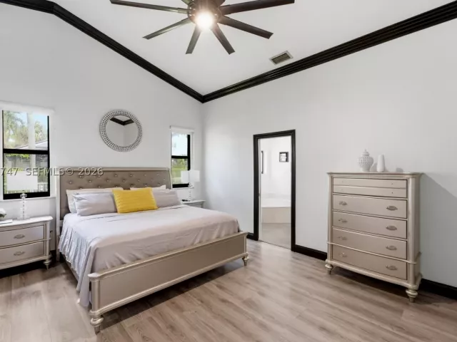 Продажа дома по адресу 15645 SW 16th Ct - фото 8947310