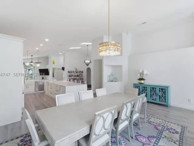 Продажа дома по адресу 15645 SW 16th Ct - фото 8947295