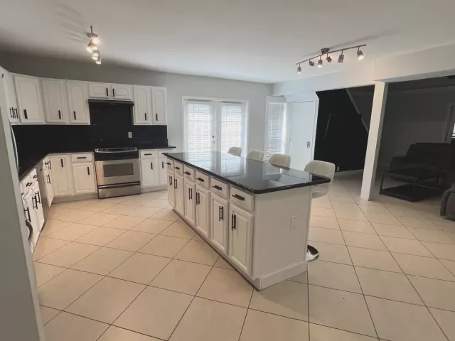Продажа дома по адресу 2417 Sundy Avenue - фото 8902573