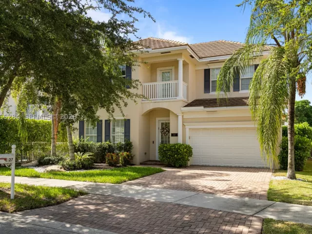 Продажа дома по адресу 1327 SW 21st Ct - фото 8903364