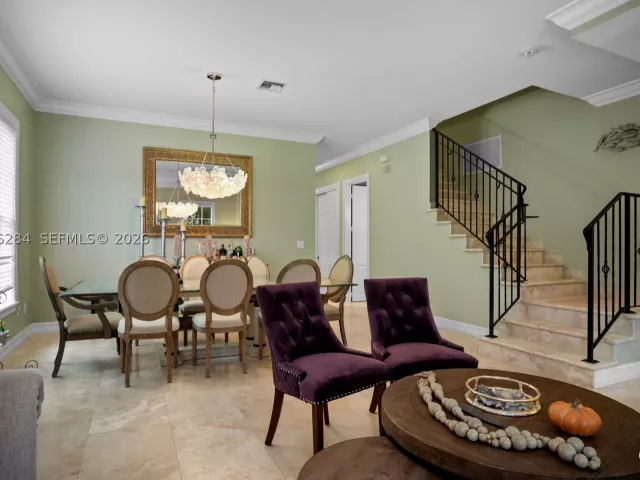 Продажа дома по адресу 1327 SW 21st Ct - фото 8903370