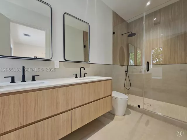 Продажа дома по адресу 2927 SW 36th Ave - фото 8916217