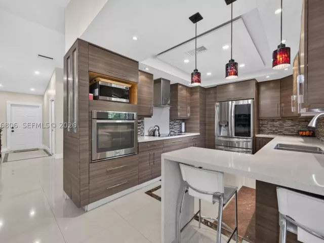 Продажа дома по адресу 10704 SW 167th St - фото 8928679
