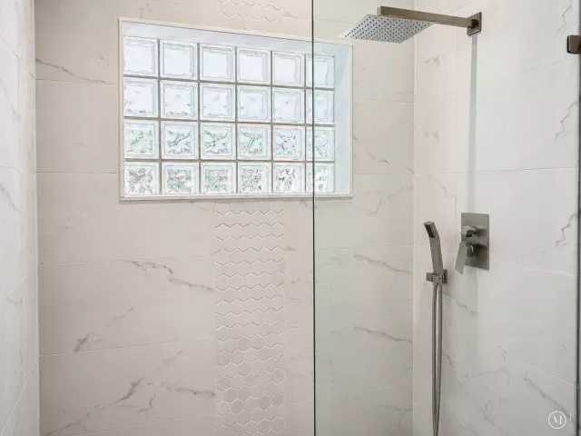 Продажа дома по адресу 819 NE 2ND Court - фото 8904062