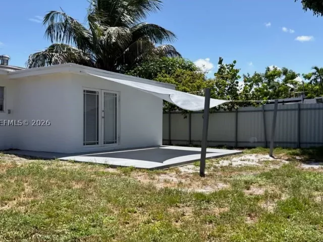 Продажа дома по адресу 2249 Johnson St - фото 8906266