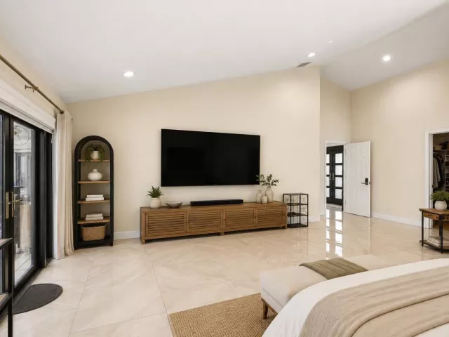 Продажа дома по адресу 3090 Equestrian Drive - фото 9310861