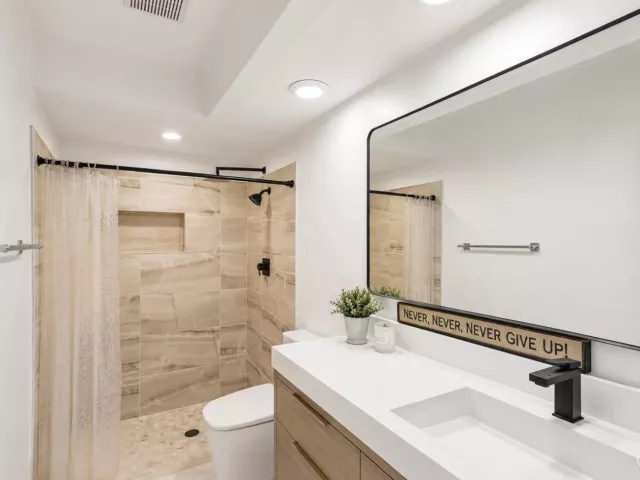 Продажа дома по адресу 3090 Equestrian Drive - фото 9310867
