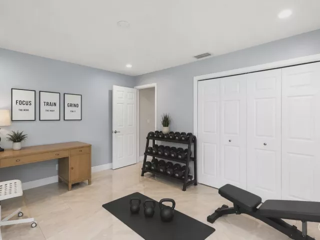 Продажа дома по адресу 3090 Equestrian Drive - фото 9310873