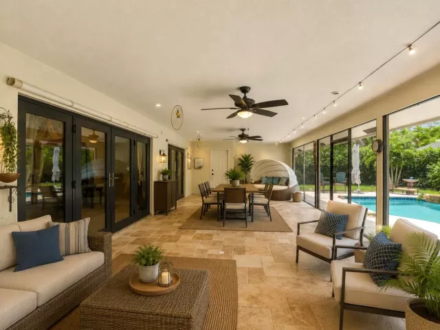 Продажа дома по адресу 3090 Equestrian Drive - фото 9310877