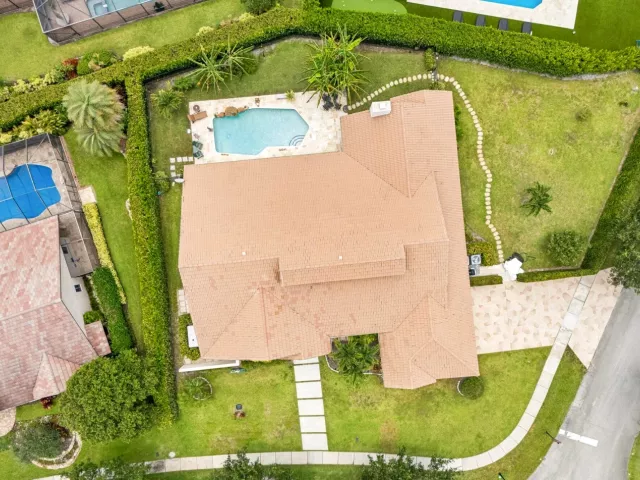 Продажа дома по адресу 3090 Equestrian Drive - фото 9310842