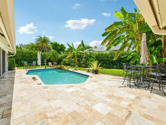 Продажа дома по адресу 3090 Equestrian Drive - фото 9310844