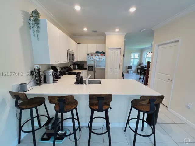 Продажа дома по адресу 12635 NW 24th Ave - фото 8917226
