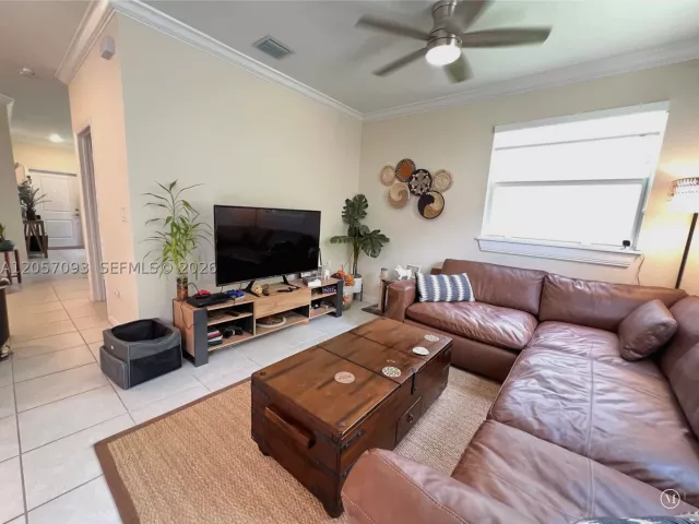 Продажа дома по адресу 12635 NW 24th Ave - фото 8917227