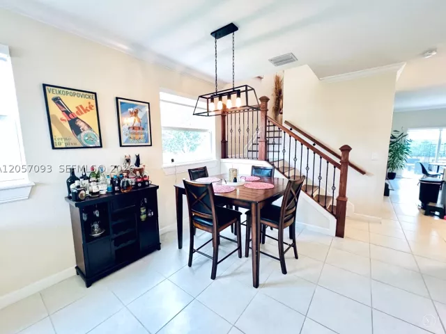 Продажа дома по адресу 12635 NW 24th Ave - фото 8917228