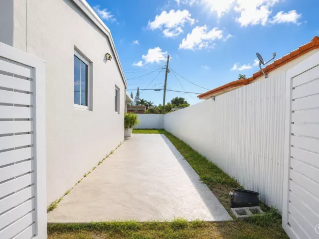 Продажа дома по адресу 511 N 69th Way - фото 9333138