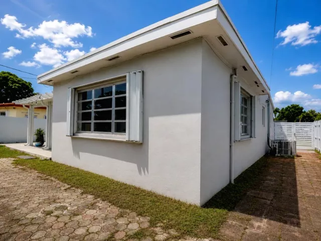 Продажа дома по адресу 511 N 69th Way - фото 9333143