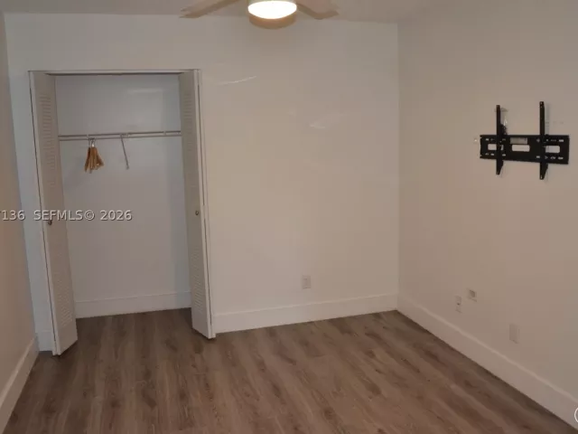 Продажа дома по адресу 351 SW 121st Ave - фото 8910300