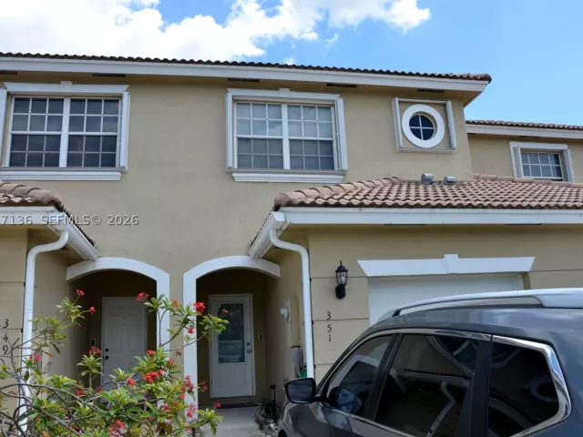 Продажа дома по адресу 351 SW 121st Ave - фото 8910285