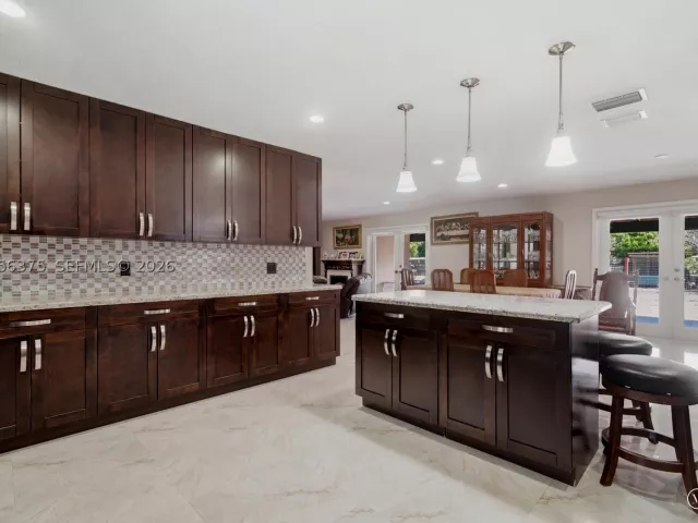 Продажа дома по адресу 19501 SW 236th St - фото 8922201