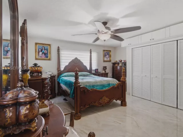 Продажа дома по адресу 19501 SW 236th St - фото 8922209