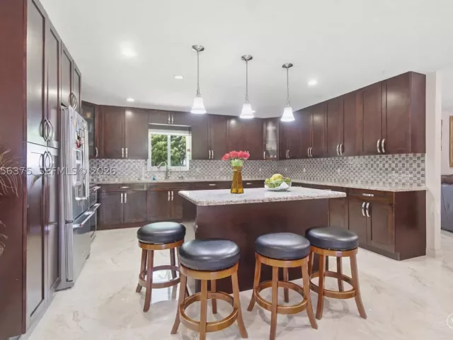 Продажа дома по адресу 19501 SW 236th St - фото 8922193