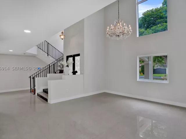 Продажа дома по адресу 4665 SW 159th Ct - фото 9196437