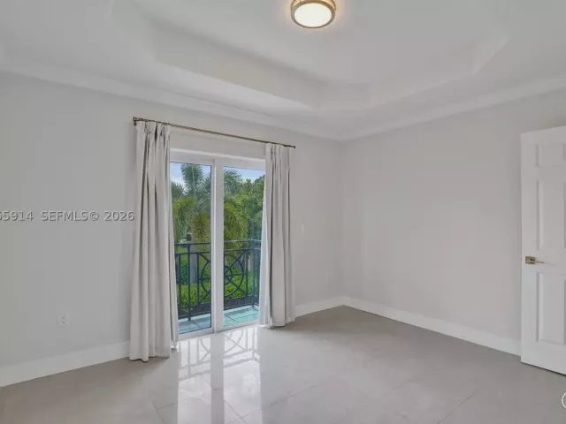Продажа дома по адресу 4665 SW 159th Ct - фото 9196489