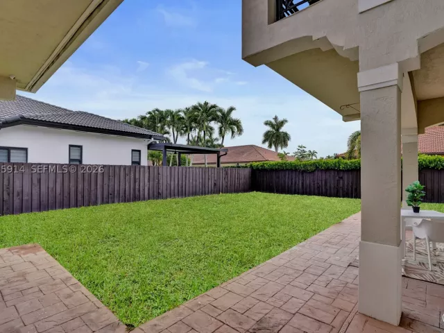 Продажа дома по адресу 4665 SW 159th Ct - фото 9196579